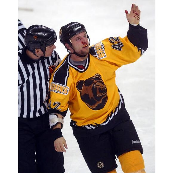 Boston Bruins 90s CCM Air-Knit Pooh bear jersey S gold yellow NHL hockey vintage - Picture 6 of 10